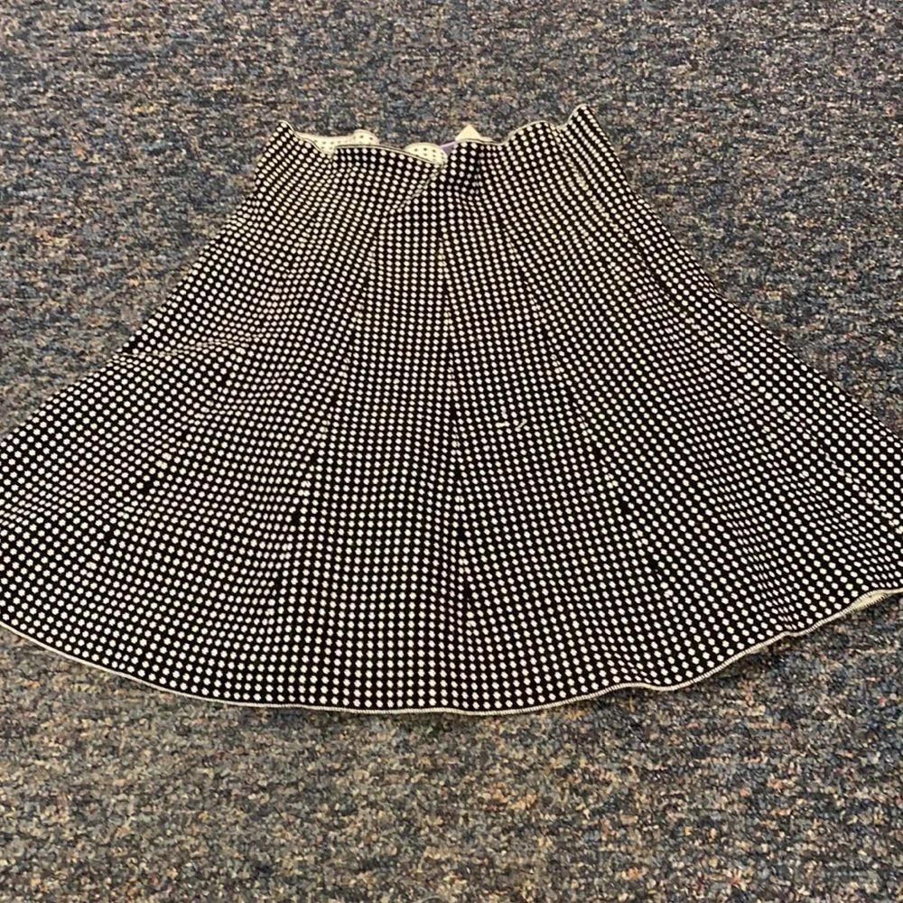 Black and white fit and flare skirt sz. M